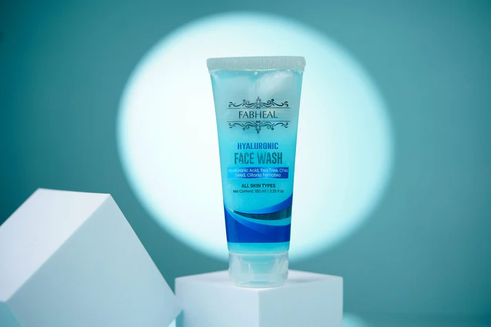 Face Wash with Hyaluronic Acid